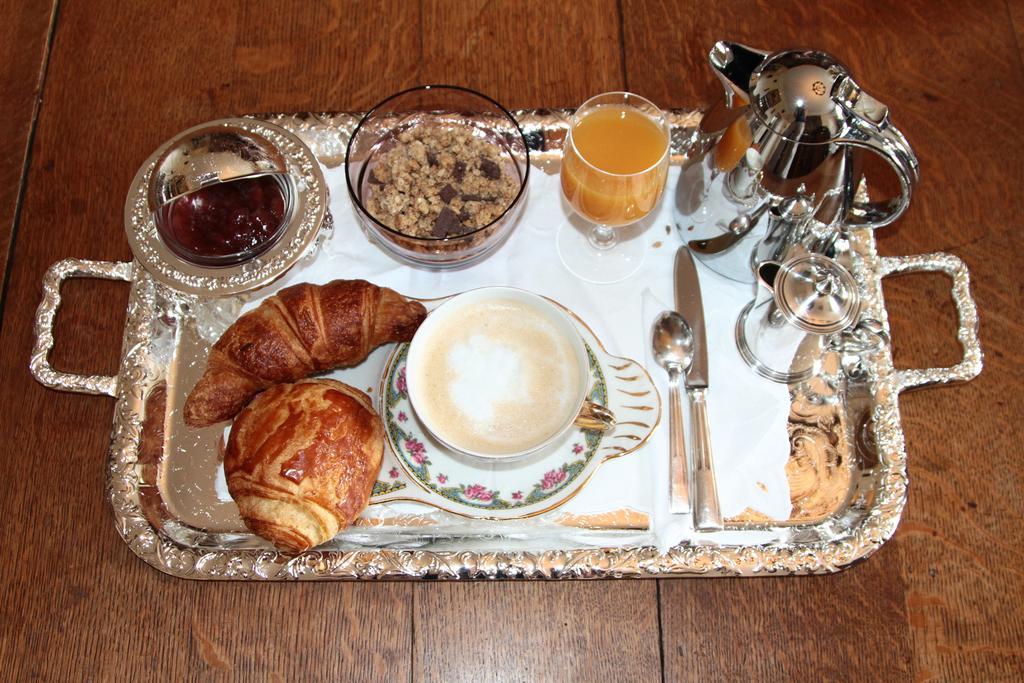 Gevrolles Chateau Du Breuil B&B 외부 사진