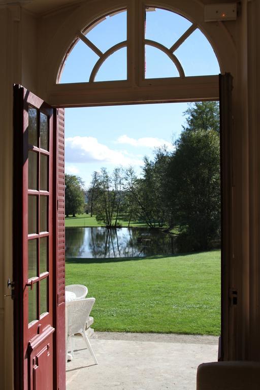 Gevrolles Chateau Du Breuil B&B 외부 사진