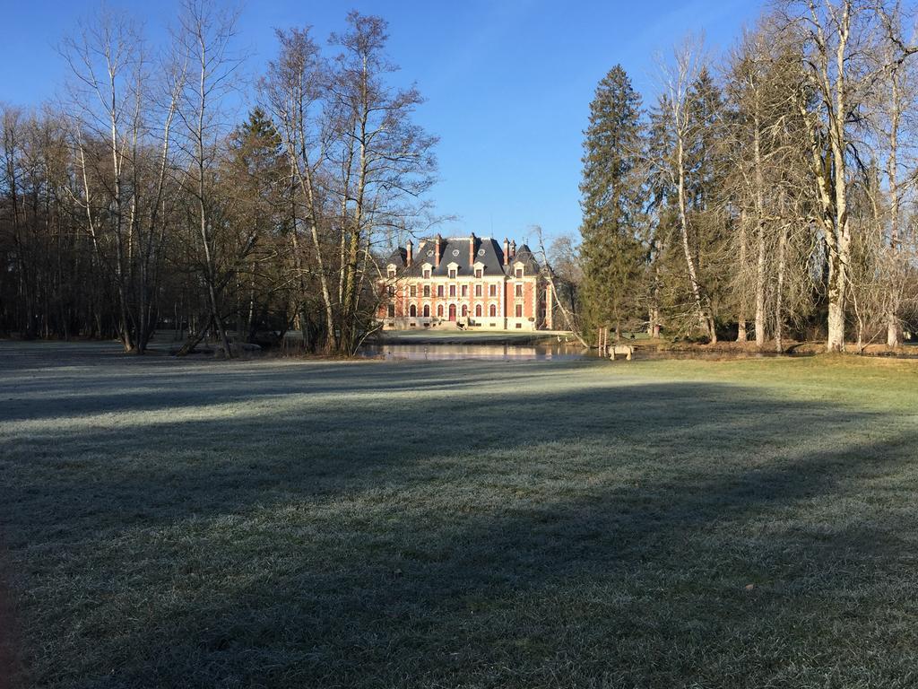 Gevrolles Chateau Du Breuil B&B 외부 사진